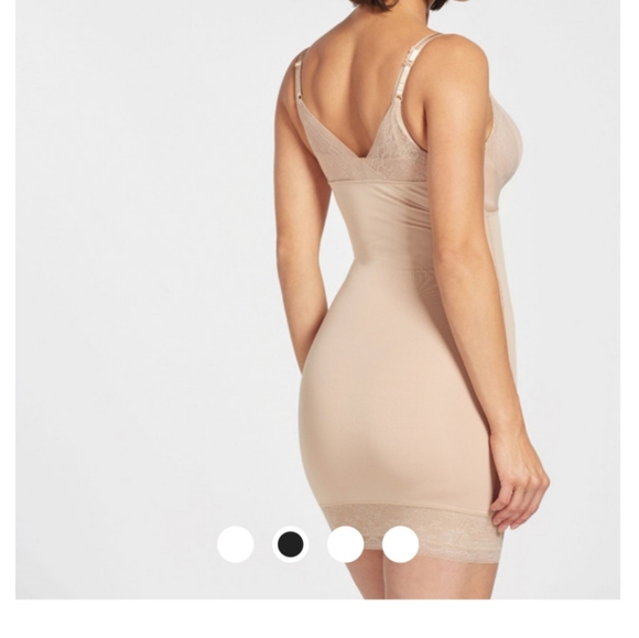 La Vie En Rose Dress Control - Picture 8 of 10